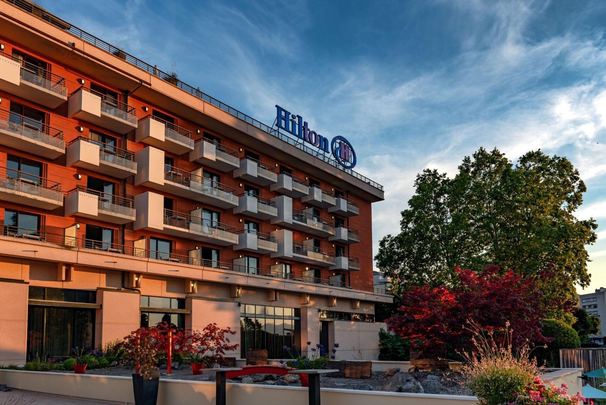 Отель Hilton Evian Les Bains Экстерьер фото